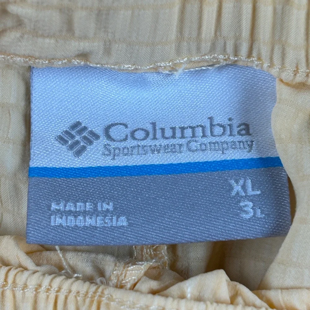 Columbia Boundless Trek Active Shorts Womens XL Yellow‎ Gorpcore Hiking NWT